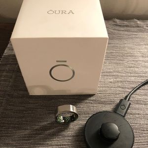 Oura Ring Generation 2 Silver Heritage size 8